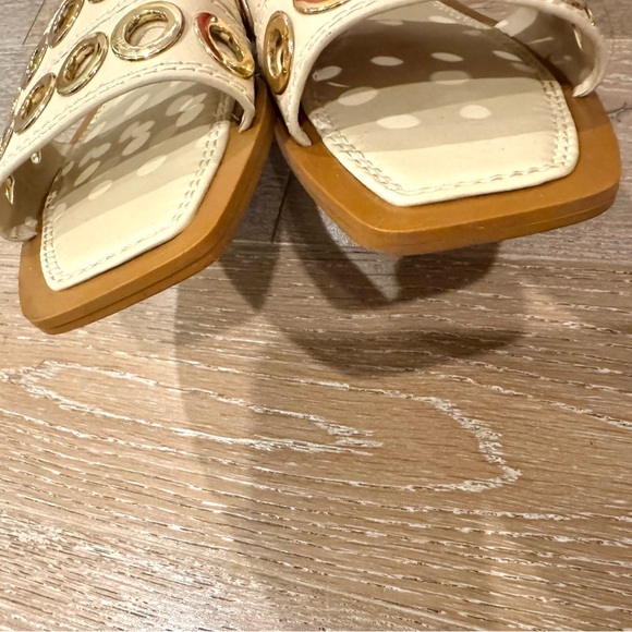 Zara Flat leather sandals with gold metal appliqués - Picture 10 of 10